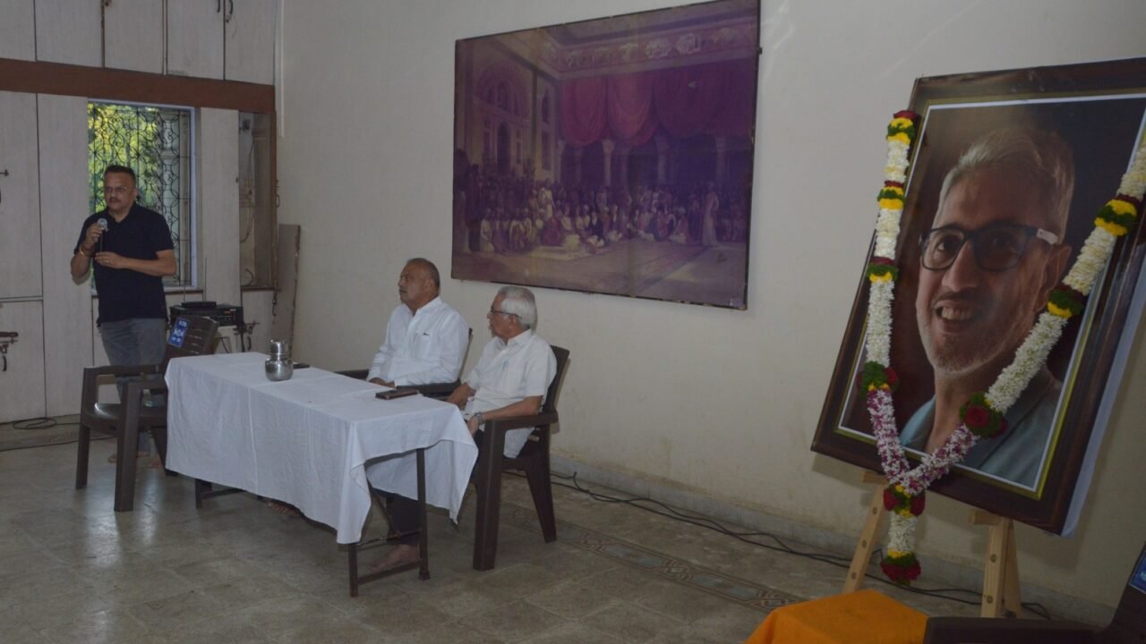 -हिंदुत्ववादी विचारांचा सावरकर भक्त हरपलाज्येष्ठ सामाजिक कार्यकर्ते देवव्रत बापट यांना मान्यवरांची भावपूर्ण श्रद्धांजली